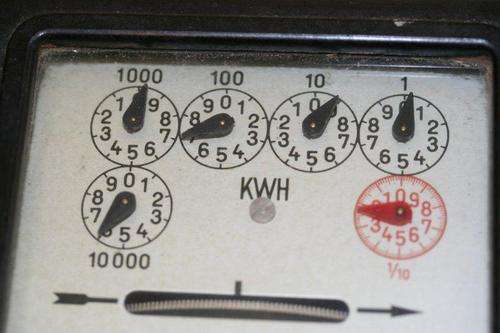 KILOWATT HOUR METER WITH THE CLOCK DIALS!!! THESE ARE BECOMING SCARCE - IT'S ALL DIGITAL NOW!