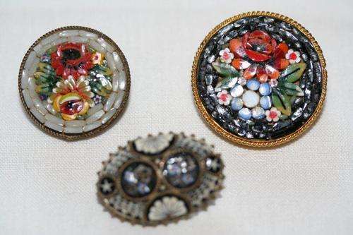"JOB LOT" 3 STUNNING 'MICRO MOZAIC' BROOCHS!!! BEAUTIFUL COLOURFUL PIECES!!! ONE BID FOR ALL...