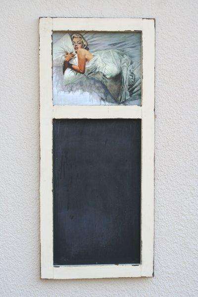 MARILYN MONROE FANS!!! AN AWESOME MARILYN MONROE BLACK BOARD - AWESOME!!!