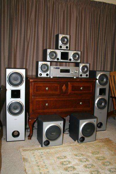 A STUNNING SONY SURROUND SOUND SYSTEM IN PERFECT CONDITION!!!