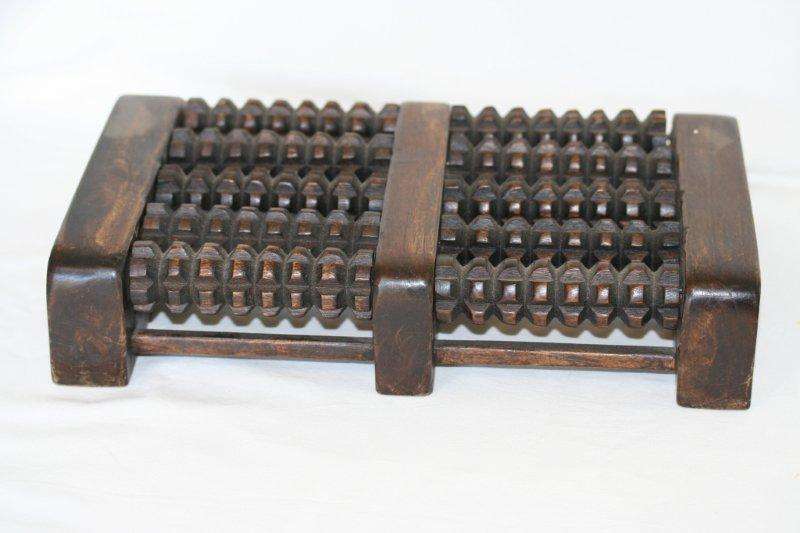 A STUNNING ANTIQUE FOOT MASSAGER IN FANTASTIC CONDITION!!! UNIQUE AND VERY BEAUTIFUL...