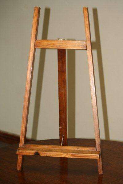 AN AWESOME ARTIST OR DISPLAY EASEL - GREAT CONDITION!!!