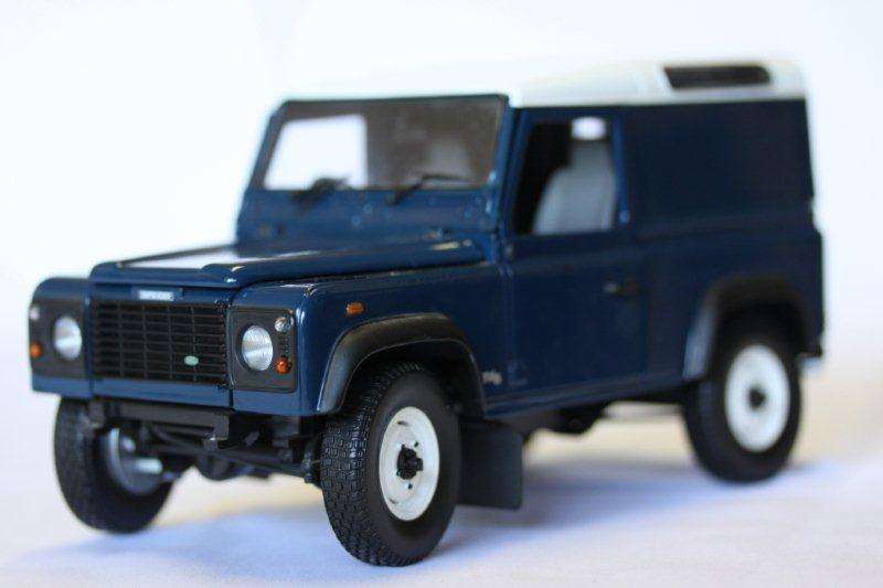 WOW!!! AWESOME LAND ROVER DEFENDER 90!!! SCALE1/18 - STUNNING CAR...WOW!!!