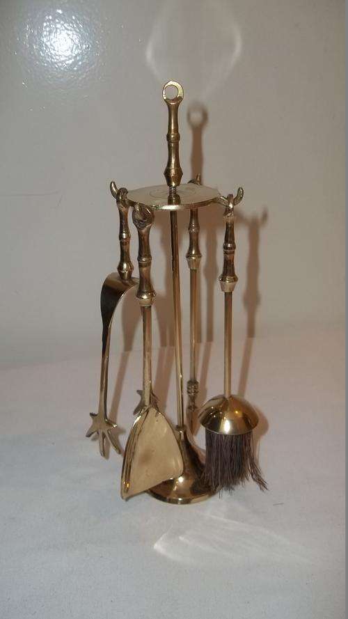 STUNNING SOLID BRASS MINIATURE FIRE POKER SET WITH ALL THE ACCESSORIES - SOMETHING UNUSUAL