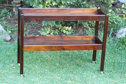 STUNNING ANTIQUE, VERY BEAUTIFUL DISPLAY / DRINKS TROLLEY IN GREAT CONDITION! AWESOME FURNITURE!!!