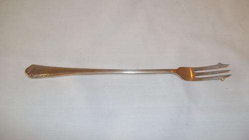 A STUNNING VINTAGE STAMPED EPNS LONG PICKLE FORK; IF YOU LIKE PICKLES, THIS FORK WILL SERVE YOU WELL