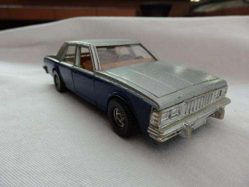 AN AWESOME AND VERY COLLECTIBLE 1985 CORGI CHEVROLET CAPRICE CLASSIC (No. 325)