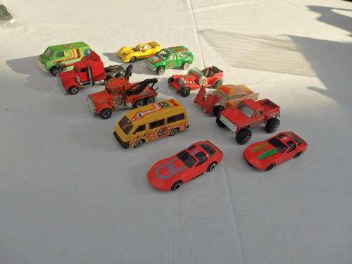 *JOB LOT* AN AWESOME COLLECTIBLE SET OF VARIOUS MATCHBOX,MAJOTERRE AND MORE DIE CAST TRUCKS AND CARS