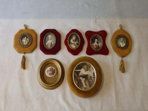 ***JOB LOT*** A STUNNING COLLECTION OF VINTAGE FRAMED PICTURES INCLUDING VELVET COVERED FRAMES