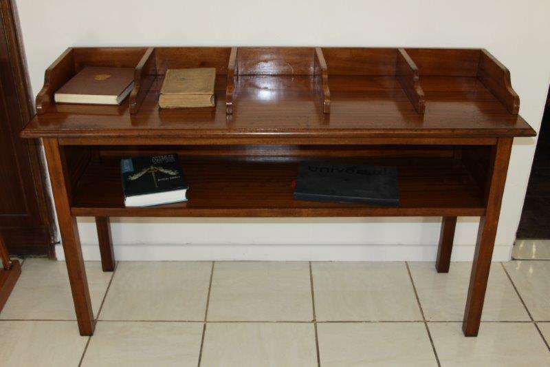 WOW!!! A STUNNING SORTING / FILING TABLE IN FANTASTIC CONDITION!!! THIS IS VERY UNIQUE & COLLECTIBLE