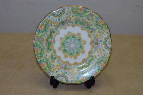 AN EXQUISITE AND RARE VINTAGE ROYAL ALBERT CROWN CHINA "PAISLEY SHAWL" PATTERN TEA PLATELET