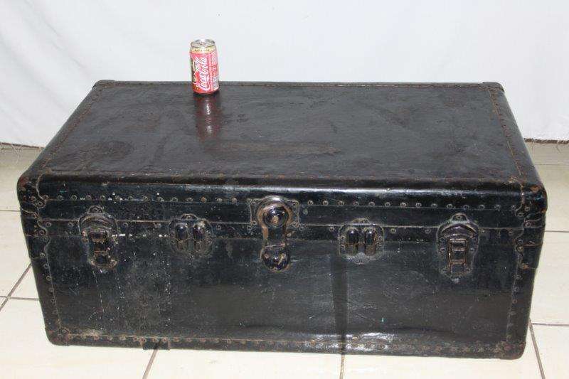 WOW!!! AN EXQUISITE RARE ANTIQUE TRAVEL TRUNK BOX c/w THE INNER TRAY!!! AWESOME COFFEE TABLE....