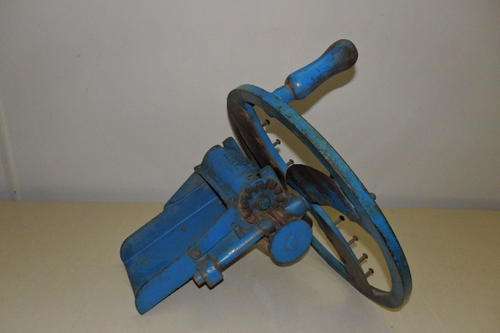 A FANTASTIC ANTIQUE NORTHSON "DURBAN" MECHANICAL TOBACCO CUTTER AND SHREDDER
