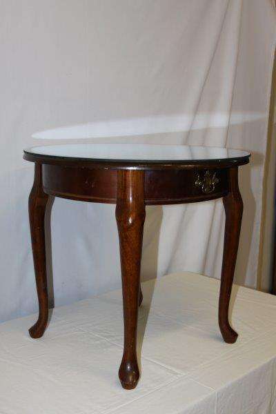 WOW!!! A GORGEOUS, LARGE ROUND QUEEN ANNE STYLE OCCASIONAL INLAY DISPLAY TABLE WITH GLASS TOP!!!