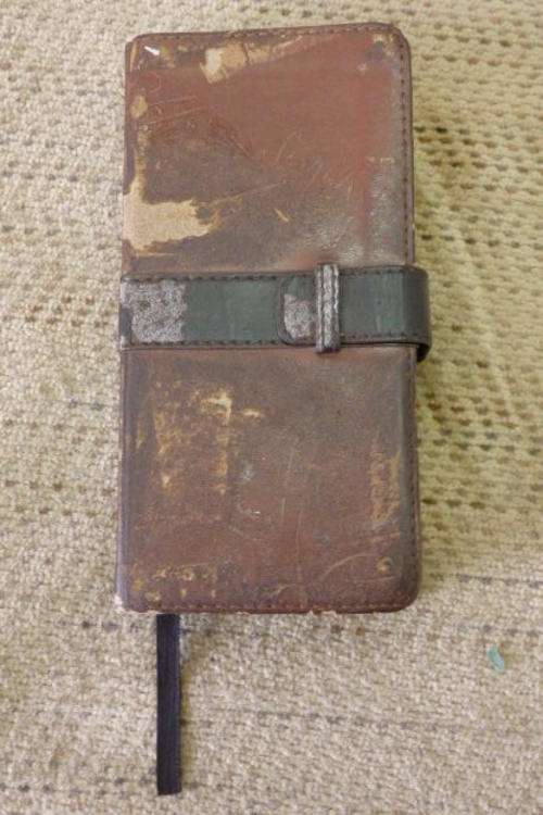 A FANTASTIC 2004 RED LETTER VERSION OF THE "NEW LIVING TRANSLATION" HOLY BIBLE