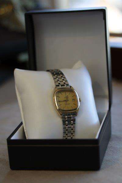 WOW! AN OMEGA SEAMASTER LADIES DRESS WRIST WATCH IN GREAT CONDITION & WORKING PERFECTLY!!!