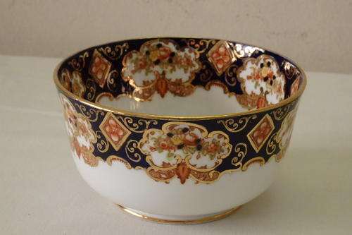 A MAGNIFICENT RARE ANTIQUE (c1920's) ROYAL ALBERT CROWN CHINA HEIRLOOM SERIES LARGE SUGAR BOWL