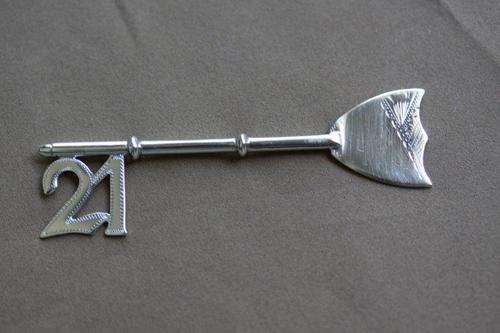 EXQUISITE STERLING SILVER BEAUTIFULLY ENGRAVED "21 KEY" IN GREAT CONDITION!!!