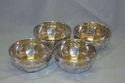 FOUR GORGEOUS VINTAGE SILVER PLATED ROUND SNACK BOWLS WITH A STUNNING PUNCHED DESIGN
