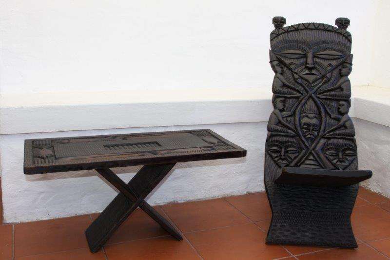 AWESOME, HAND-CARVED SOLID HARDWOOD AFRICAN CHAIR & TABLE!!! STUNNING FURNITURE! bid/item