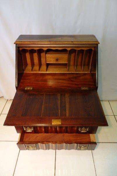 AN EXQUISITE QUALITY "INVINCIBLE" WRITING BUREAU DESK w FOLD DOWN TOP & LGE DRAWS; GORGEOUS FURNITUR