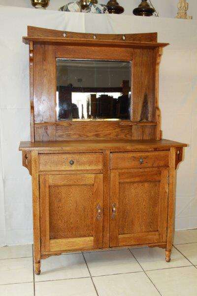 AN EXQUISITE VINTAGE SOLID OAK WELSH DISPLAY KITCHEN DRESSER IN GREAT CONDITION, STUNNING FURNITURE!