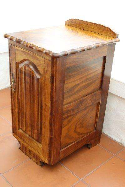 A BEAUTIFUL SOLID TEAK SIDE-TABLE PEDESTAL w A LARGE STORAGE CUPBOARD IN EXCELLENT CONDITION!!!
