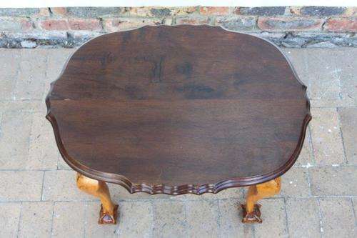 AN EXQUISITE UNIQUE YELLOW WOOD & BLACKWOOD OVAL BALL & CLAW COFFEE TABLE! EXCELLENT CONDITION!!!