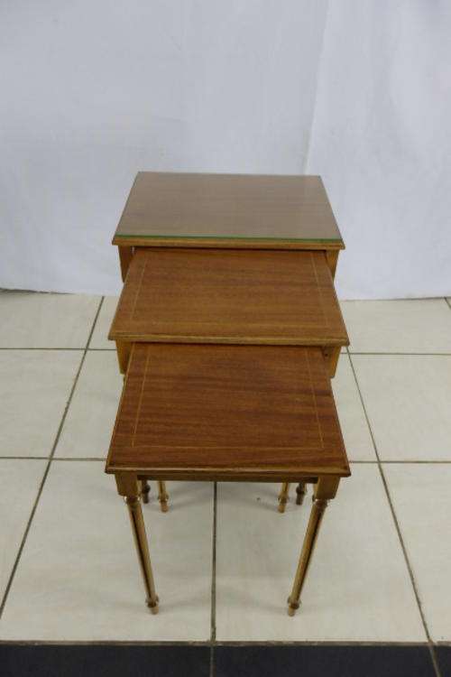 WOW!!! 3 GORGEOUS STACK SIDE / COFFEE TABLES IN GREAT CONDITION!!! STUNNING FURNITURE! bid/ea