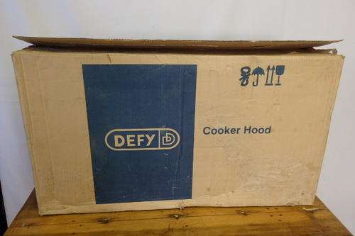 A FANTASTIC BLACK "DEFY 900" "GEMINI SERIES" (MODEL DCH281) DUAL EXTRACTOR/ COOKER HOOD IN ITS BOX