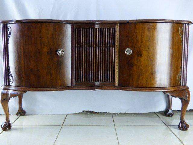 AN UNQUESTIONABLY BEAUTIFUL ANTIQUE BALL & CLAW IMBUIA SIDE SERVER WITH SPECTACULAR DETAIL!