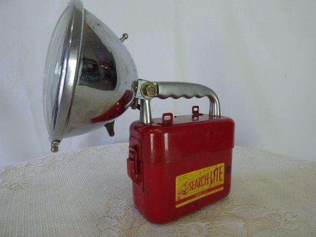 AN AWESOME VINTAGE SEARCH-LITE NO 2, GREAT GIFT FOR A COLLECTOR!!