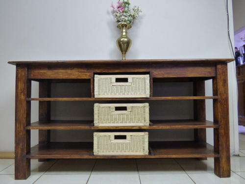 AN EXQUISITE LARGE PINE SIDE SERVER WITH THREE BASKET DRAWERS, PERFECT FOR THE PATIO/LAPA!!!