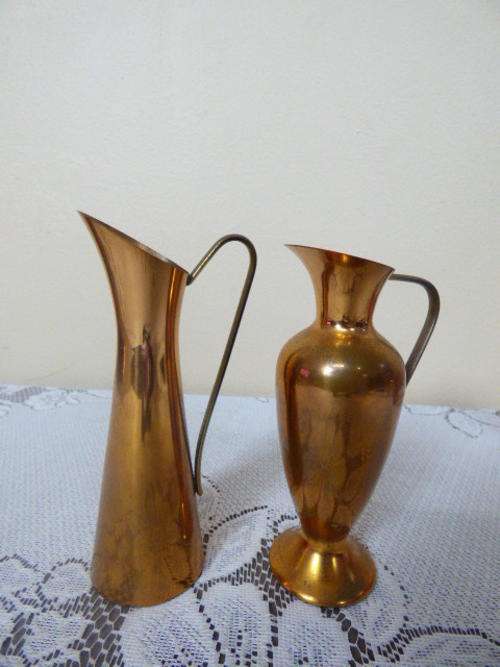 TWO AWESOME VINTAGE PETITE COPPER JUGS, GORGEOUS ON DISPLAY!!