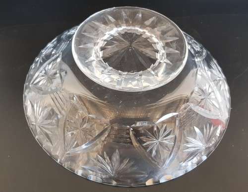 A beautiful cut crystal centre table bowl