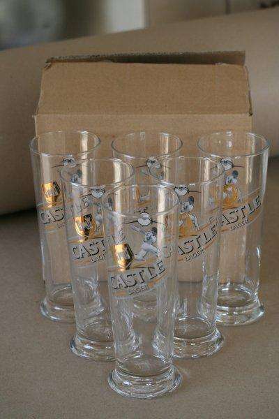 AWESOME CASTLE LAGER CRICKET THEME DRAUGHT GLASSES! NEW, STILL IN THE BOX. GREAT FOR YOUR PUB!