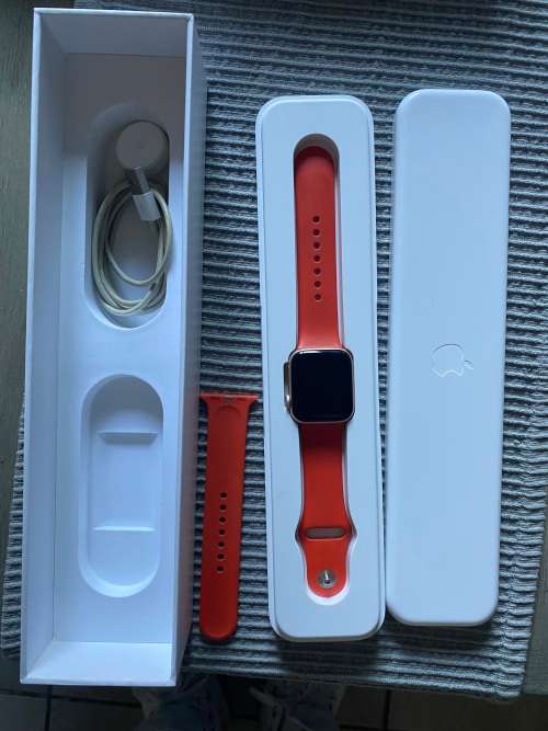 APPLE Watch Series 4 GPS - 40mm (Pre-Owned) (Colour: Rose Gold)