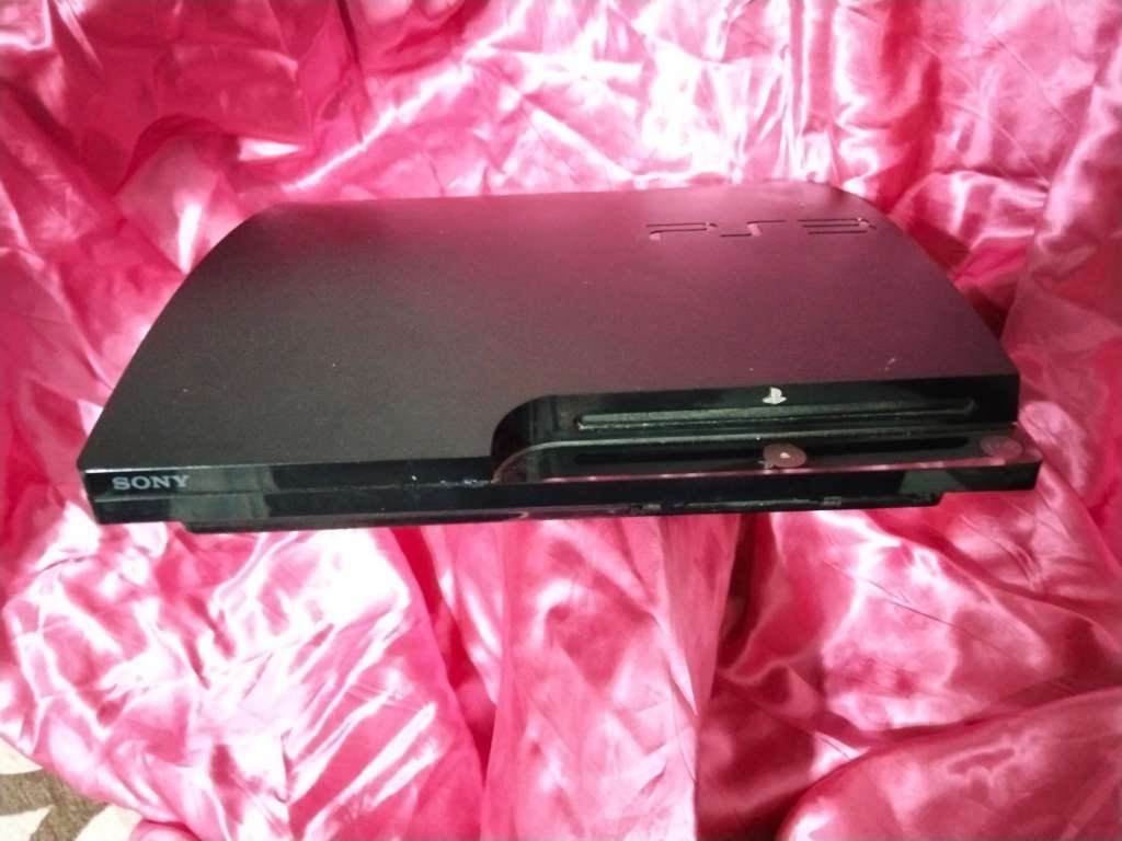 Playstation 3 Slim (Not reading disks)