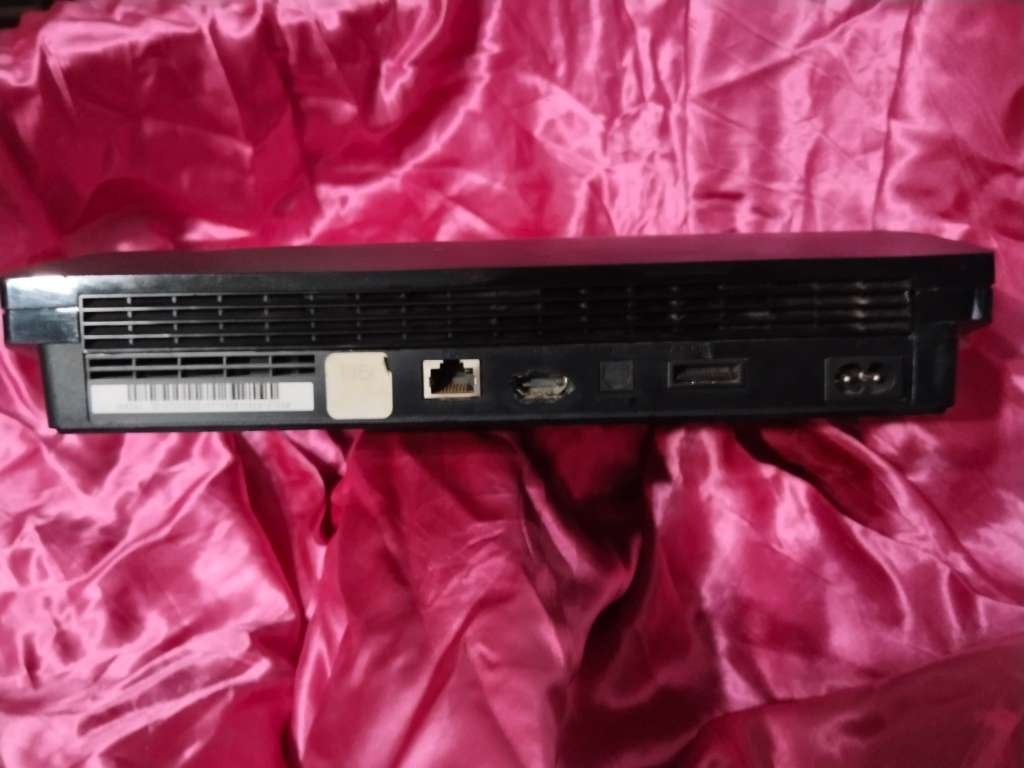 Playstation 3 Slim (Not reading disks)