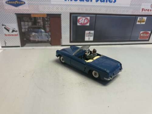 Dinky Toys. MGB Roadster
