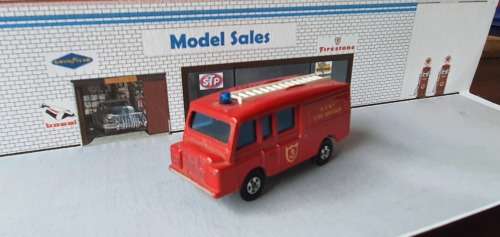 Matchbox Lesney. Land rover fire Truck (Superfast Narrow Wheels)