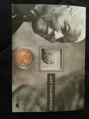 ***1918-2013 MANDELA MEMORIAL FOLDER + STAMP LIMITED EDITION + 2008 UNC R5 BIRTHDAY COIN. CAPSULATED