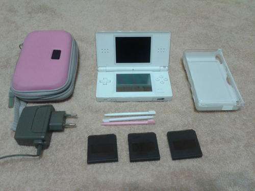 Nintendo DS Lite White, Complete Bundle (lots of extras)