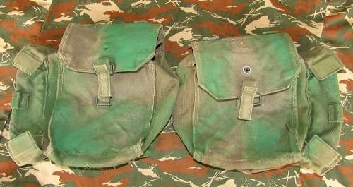 Rhodesia Pair of Kidney Pouches