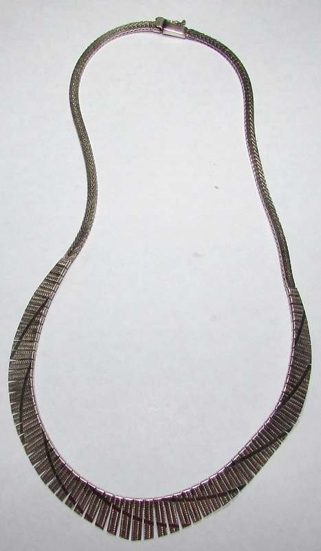 Stunning Vintage Sterling Silver Ladies Evening Necklase
