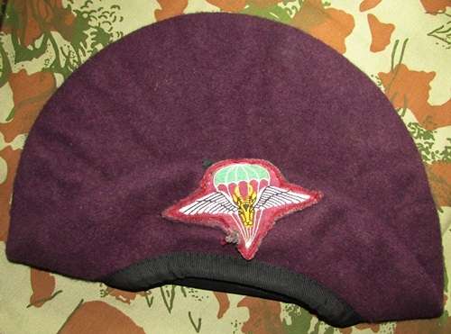 SADF - 1 Parachute Battalion Beret with Moth ( Natal Beret Size 55 )