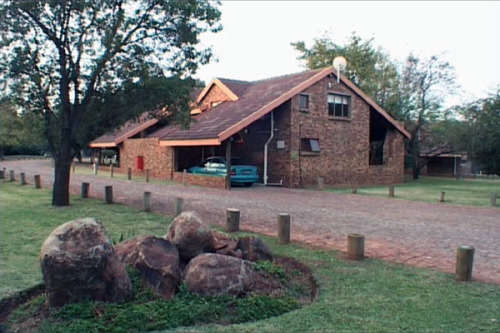 November Midweek @ Manzi Monate - 6 Sleeper - 27 November to 1 December 2017