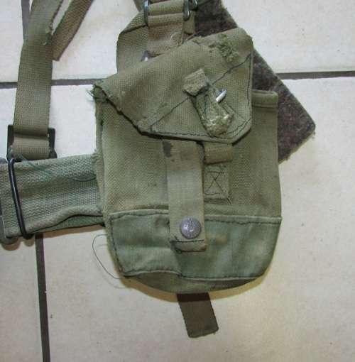 Rhodesia - PATU Skeleton Webbing with Extra Padding - Yoke, belt and 2 FN Pouches