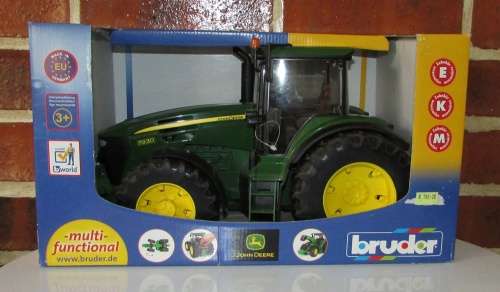 Bruder 7930 John Deere Tractor