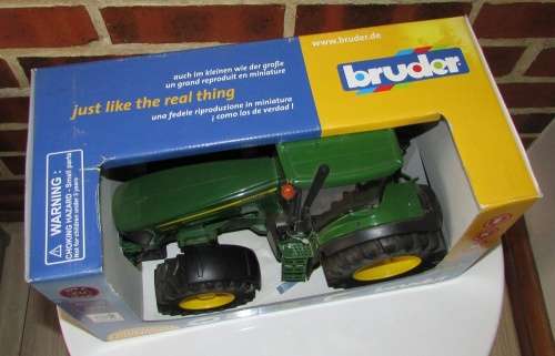 Bruder 7930 John Deere Tractor